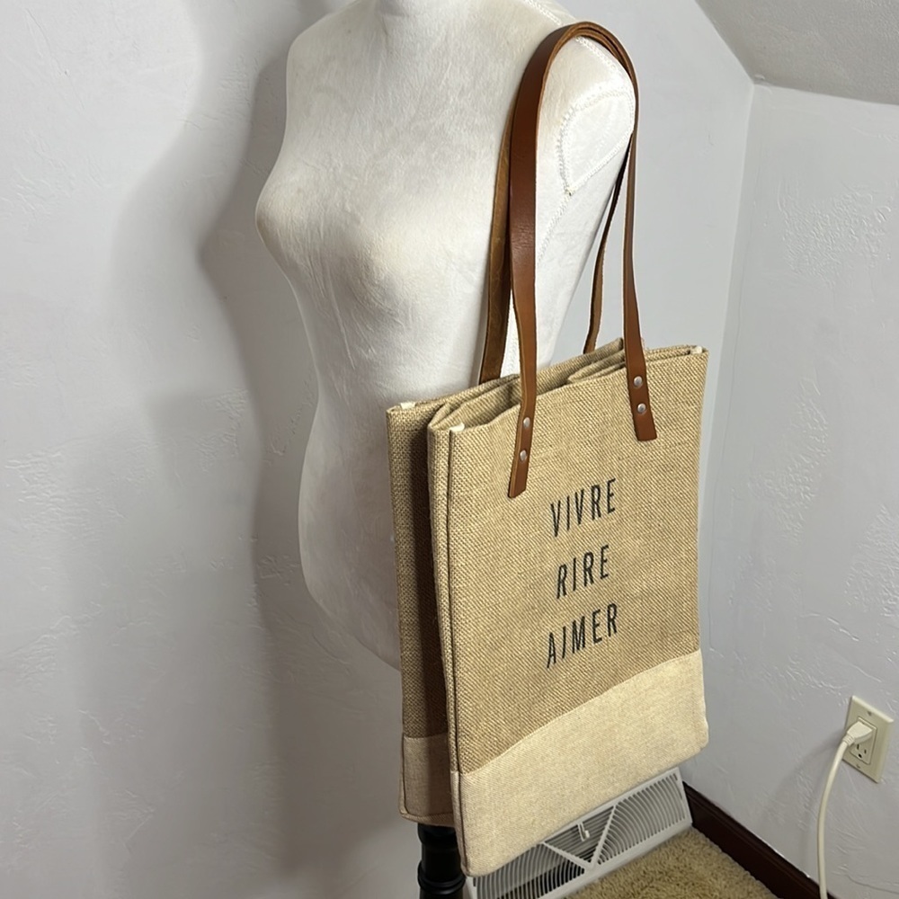 Apolis Market Tote Wine Tote Vivre Rire Aimer TOT4259C - Picture 10 of 12